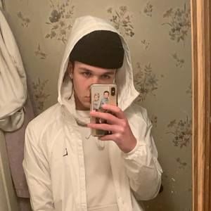 Meet your Posher, Ian